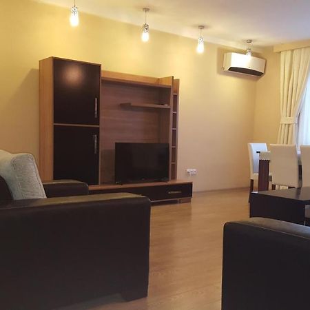 Apartment Rustaveli 1 Tbilissi Extérieur photo