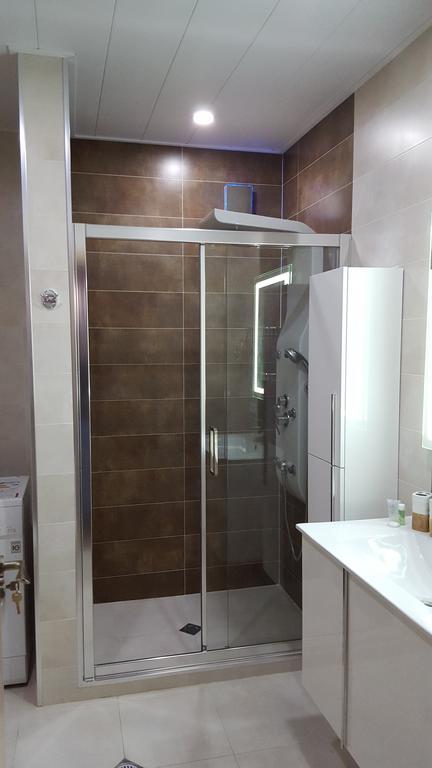 Apartment Rustaveli 1 Tbilissi Extérieur photo