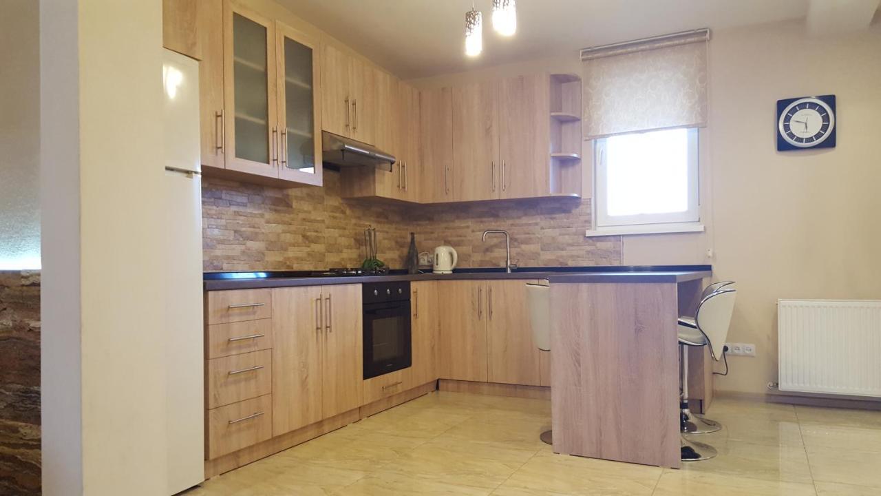 Apartment Rustaveli 1 Tbilissi Extérieur photo